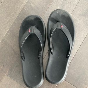 Nike flip flops